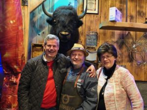 Grillbuch „Asado“: Feuer und Flamme!