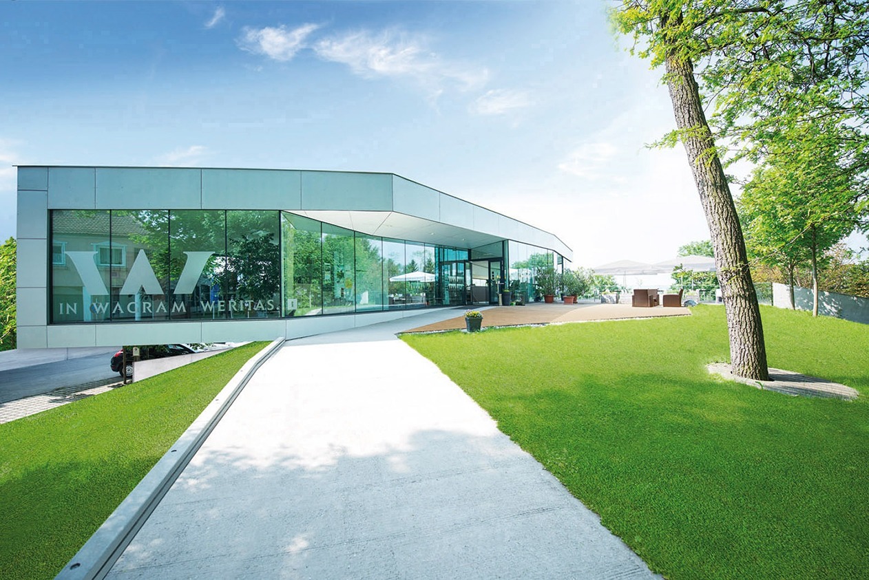 In vino Weritas &ndash; imposante Gebietsvinothek und beste K&uuml;che in Kirchberg am Wagram