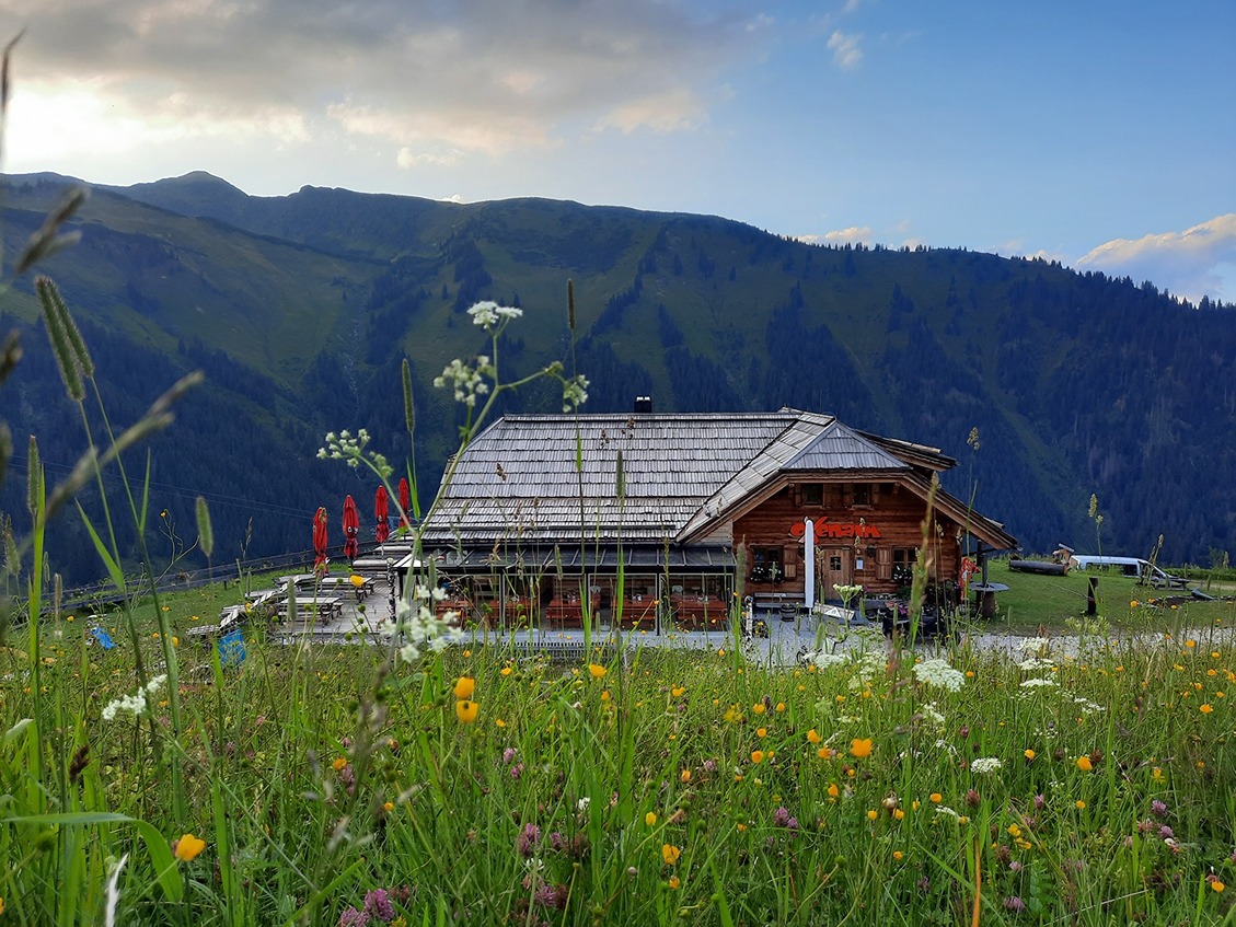 Oxenalm – Gemütlichkeit und gute Hüttengerichte beim Wirtshausführer Bierwirt 2025