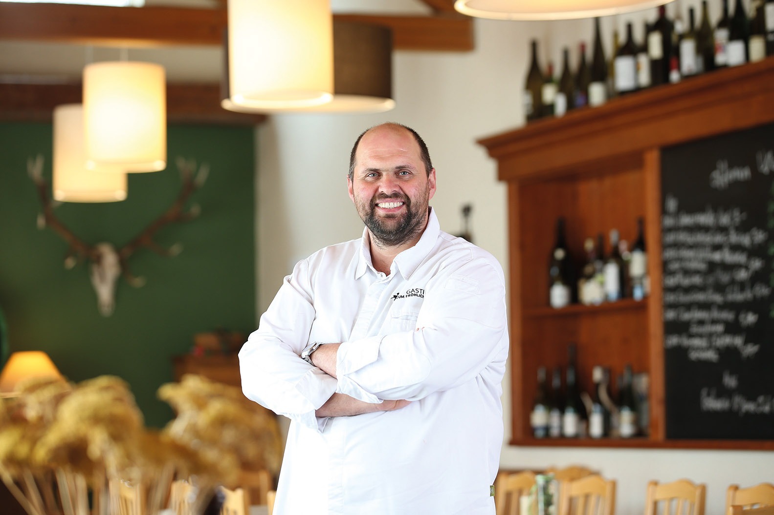 Zum fr&ouml;hlichen Arbeiter &ndash;&nbsp;den Seewinkel auf dem Teller, die Welt im Keller